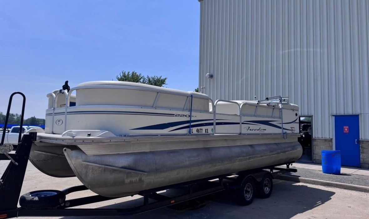 2008 Fisher Freedon 220 DLX