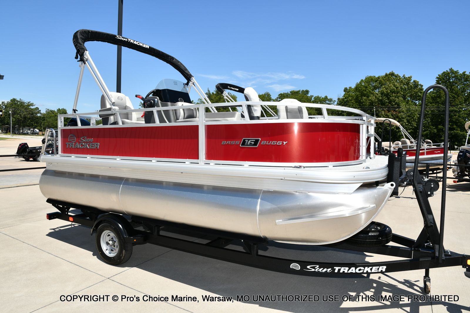 2026 Sun Tracker Bass Buggy 16 XL