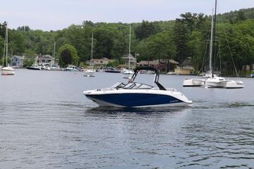 2026 Scarab 215 SE