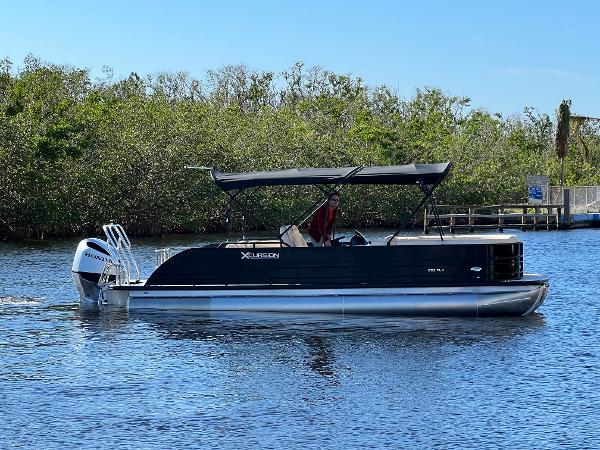2023 Xcursion 263 FLX