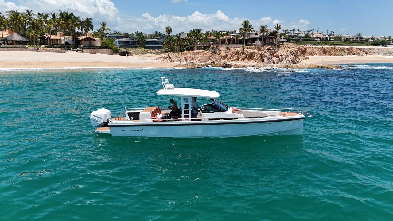 2016 Axopar 37 Sun Top