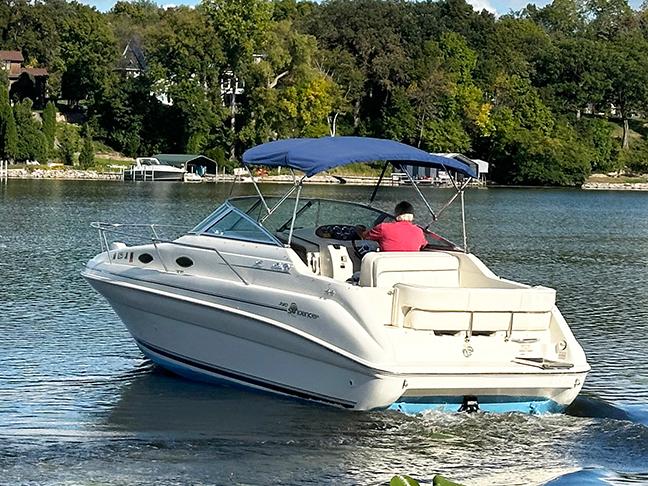 1999 Sea Ray 240 Sundancer