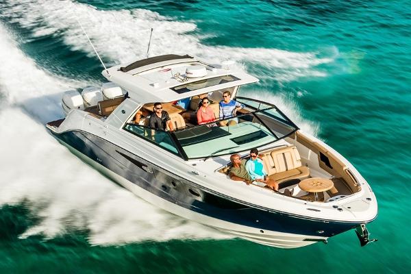 Sea Ray SLX 400 Outboard Manufacturer Provided Image