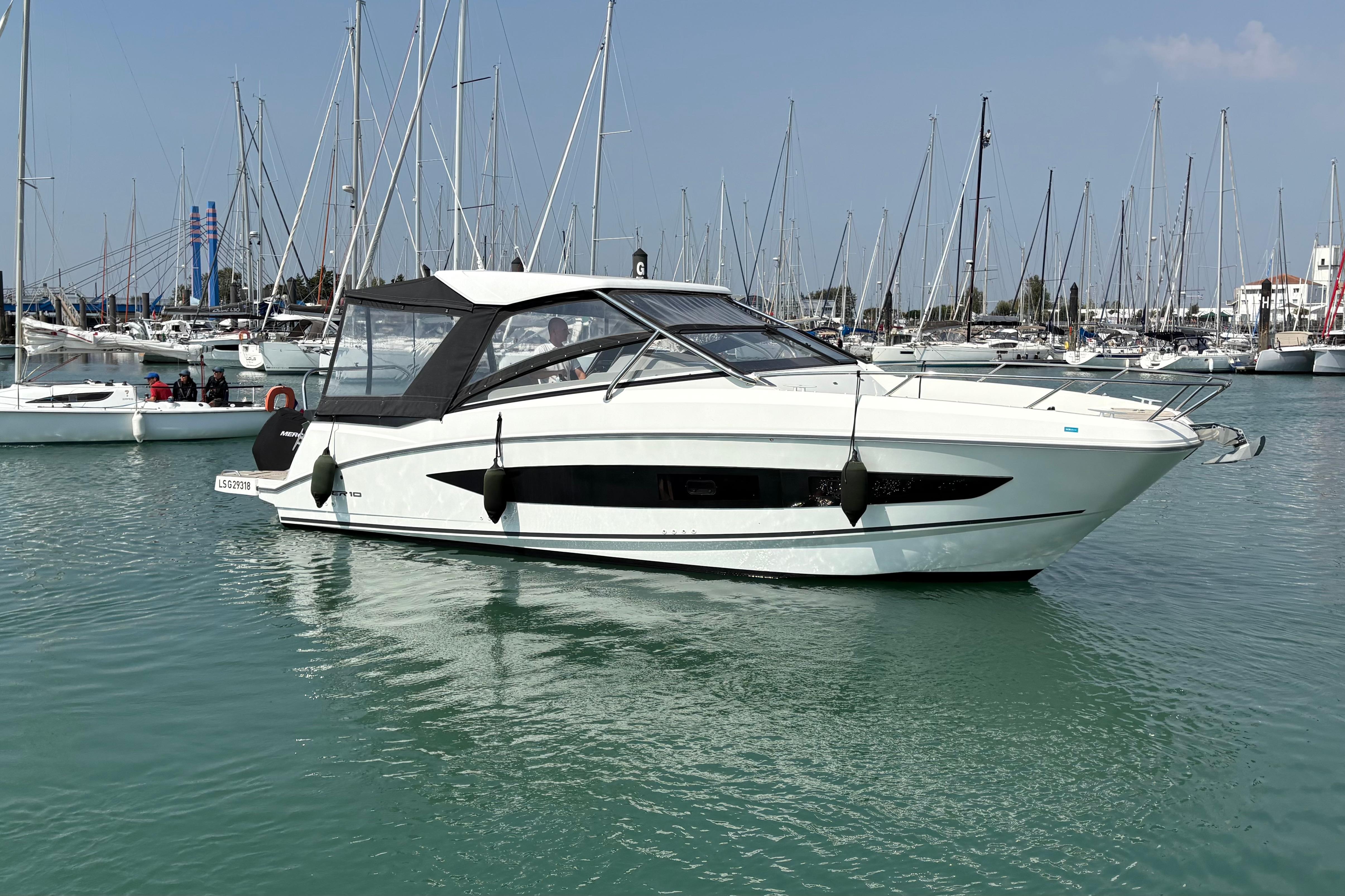 2021 Beneteau Flyer 10