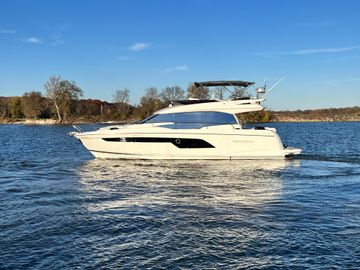 2024 Prestige 520 Flybridge