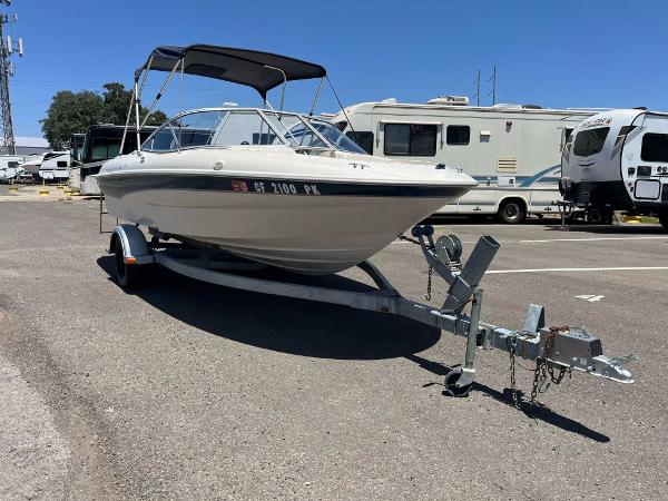 2001 Bayliner 195 Capri