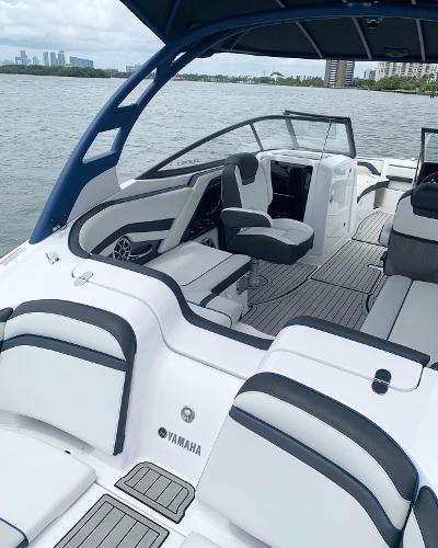 2020 Yamaha Boats 242SE