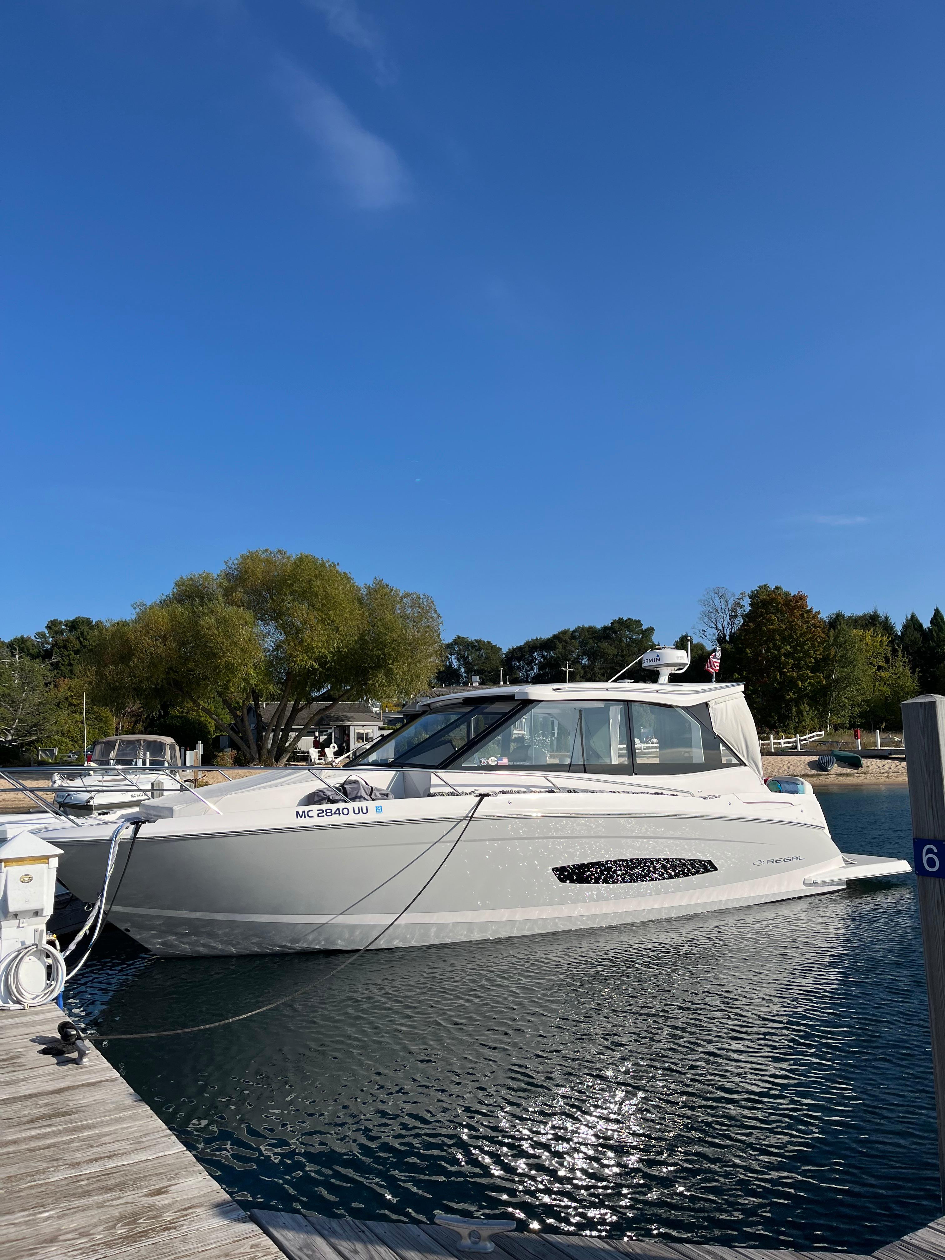 Regal 36 Grande Coupe