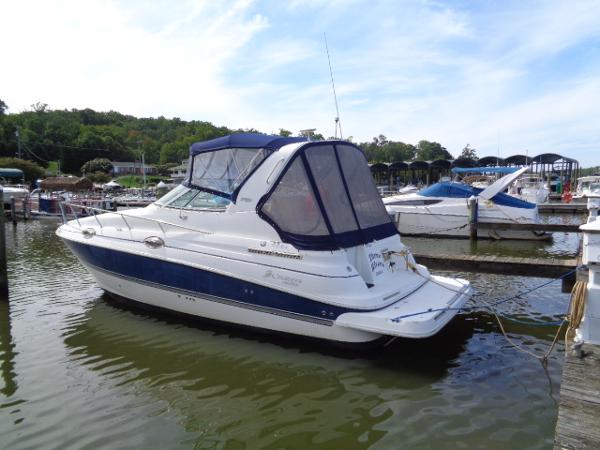 2005 Cruisers Yachts 280 CXi Express