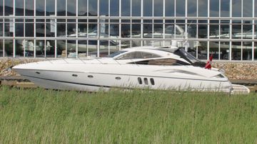 2004 Sunseeker Predator 68