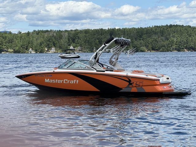 2012 MasterCraft X35