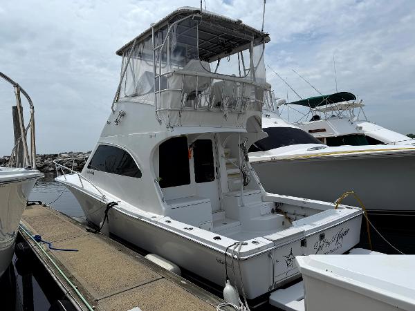 2002 Luhrs 34 Convertible