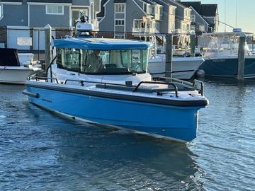 2023 Axopar 28 AFT CABIN