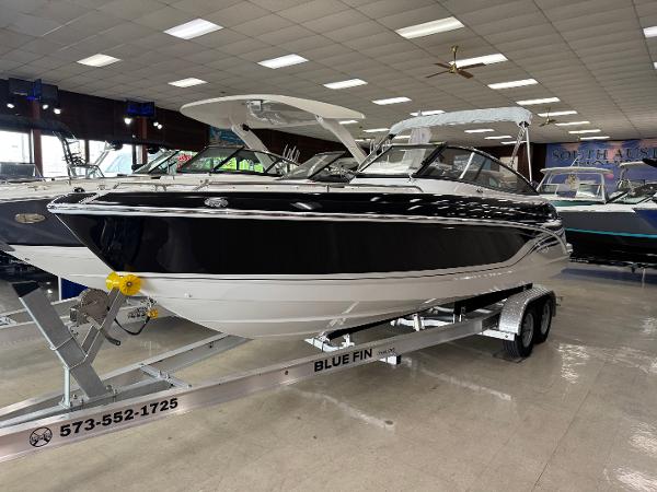 2025 Formula 240 Bowrider