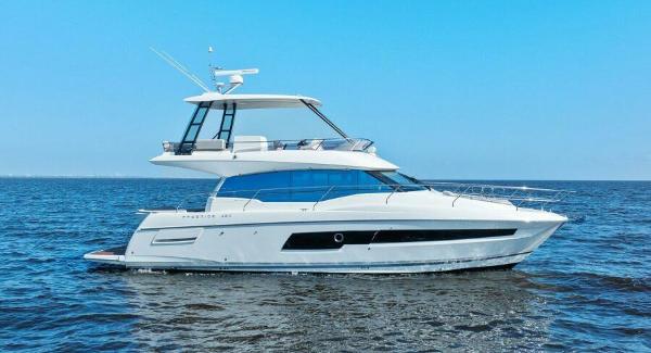 2022 Prestige 460