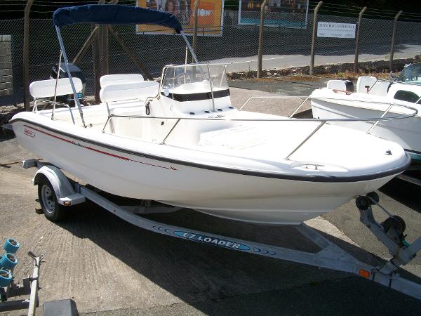 2005 Boston Whaler Wanted Dauntless