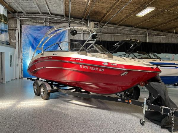 Yamaha Boats 242 Limited S With Painted Trailer