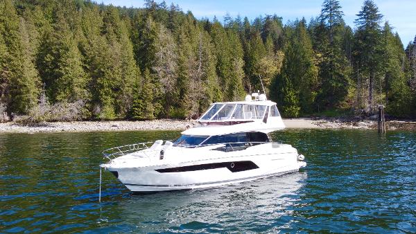 2023 Prestige 520 Fly