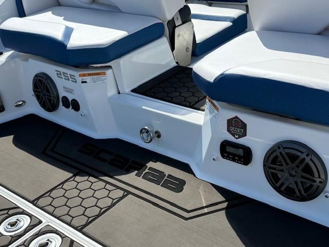 2022 Scarab 255 ID