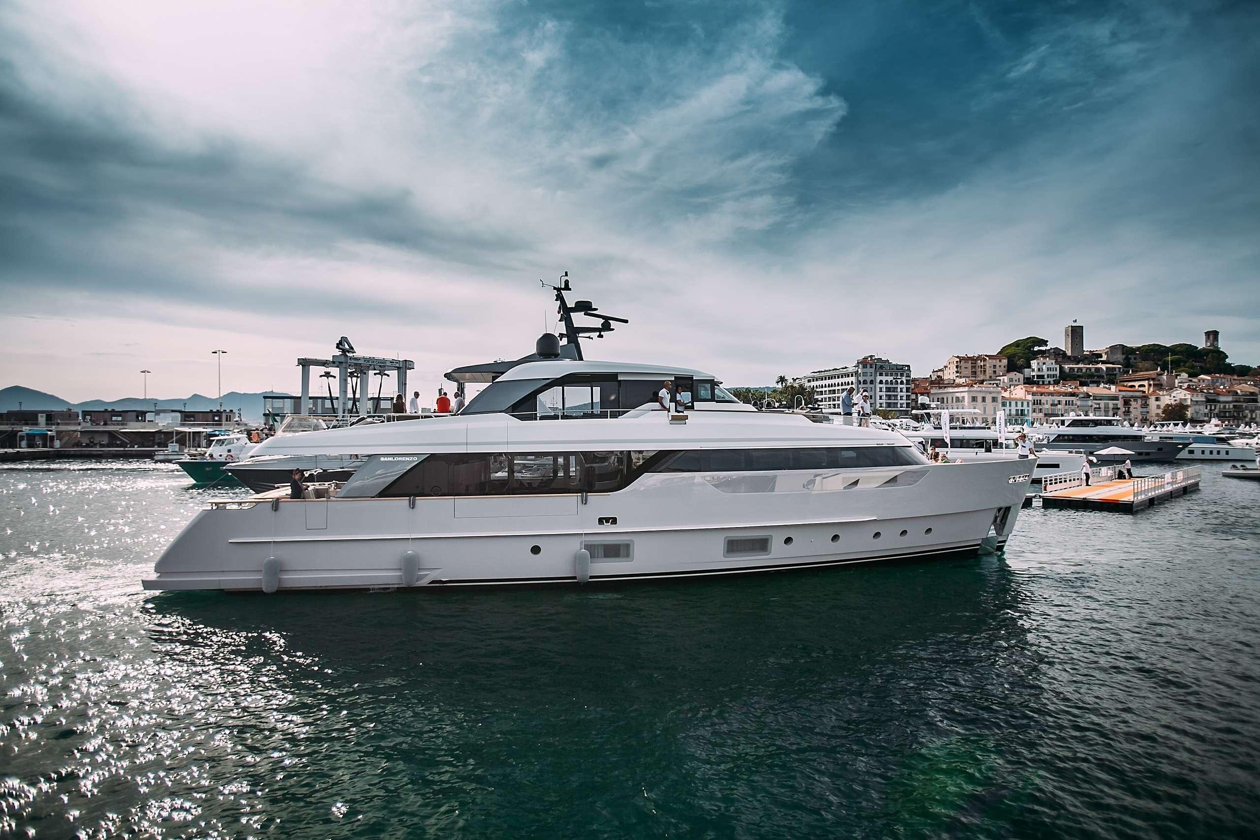 2022 Sanlorenzo SD 96