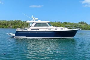 Sabre 38 Salon Express 2013 Sabre 38 Salon Express- FIVE O'CLOCK- Profile
