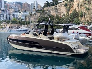 Invictus GT 320 Invictus GT 320