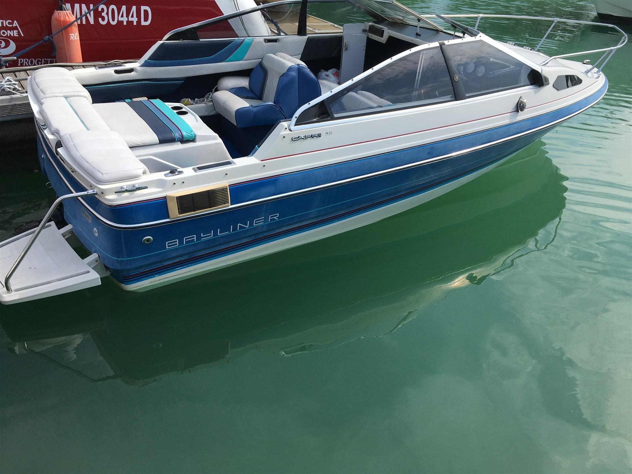 88 Bayliner Capri 16 - 0wskmz0