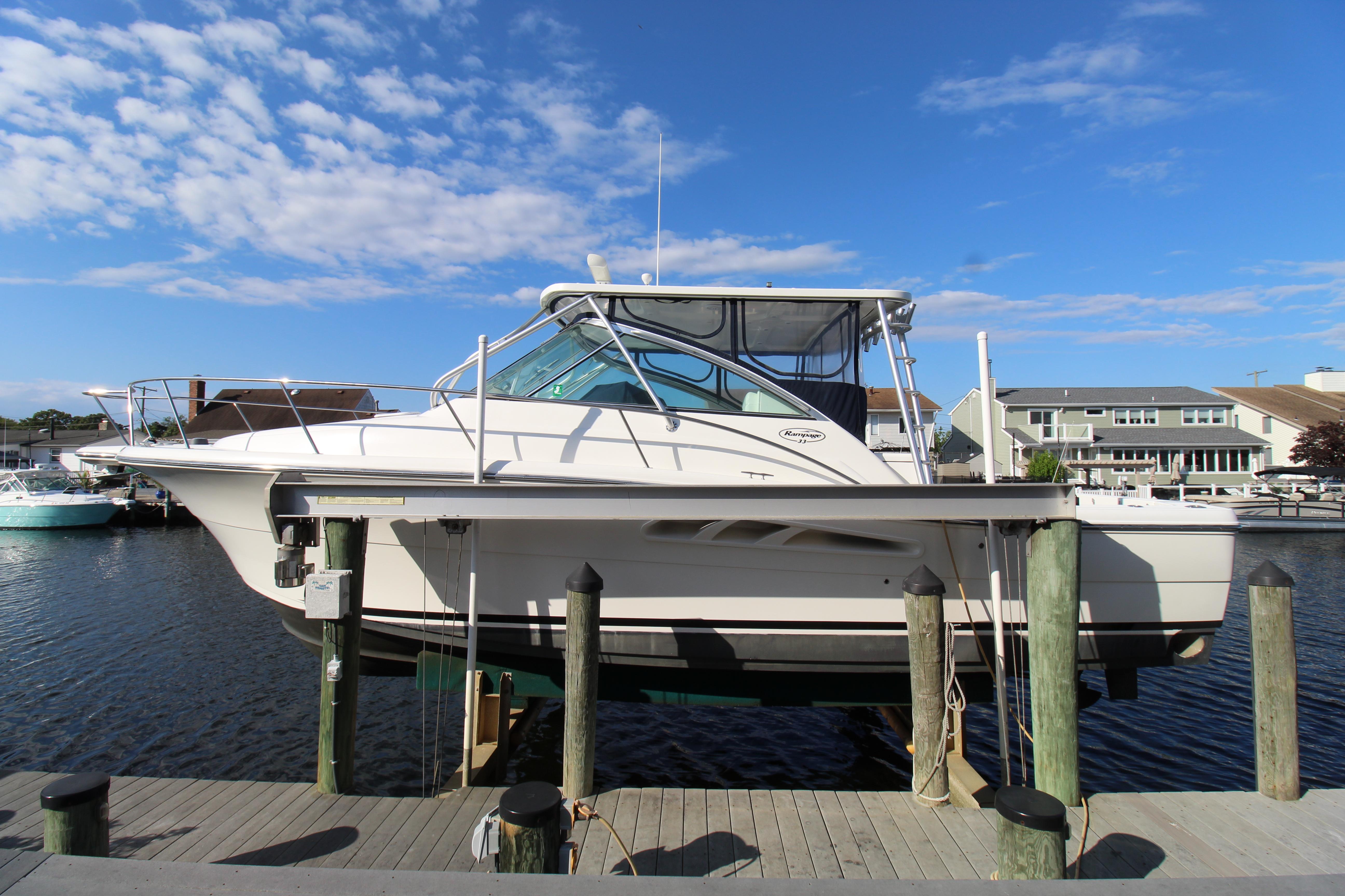 2005 Rampage 33 Express