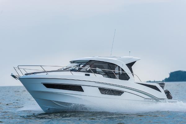 2024 Beneteau Antares 9