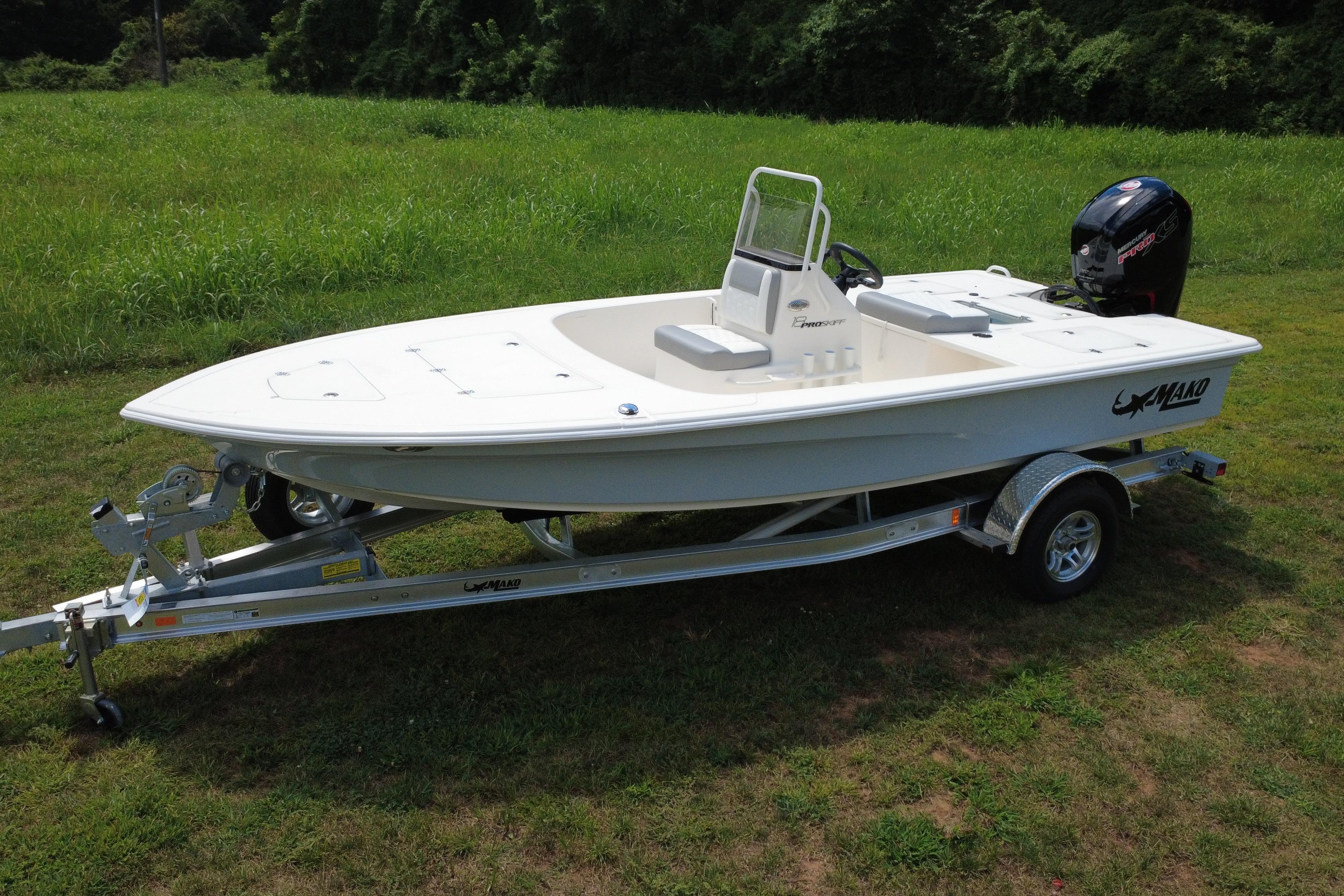 2026 Mako Pro Skiff 18
