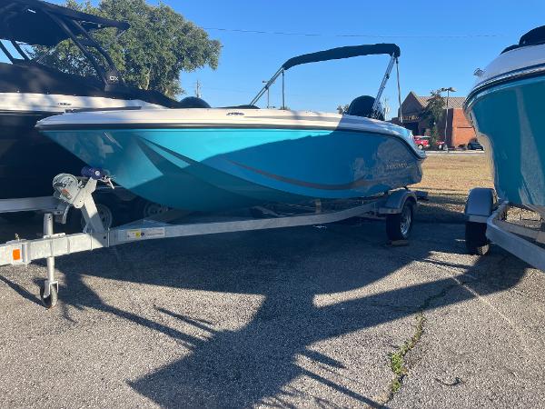 2024 Bayliner Element M17