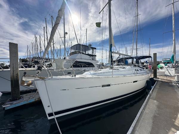 2005 Beneteau 373