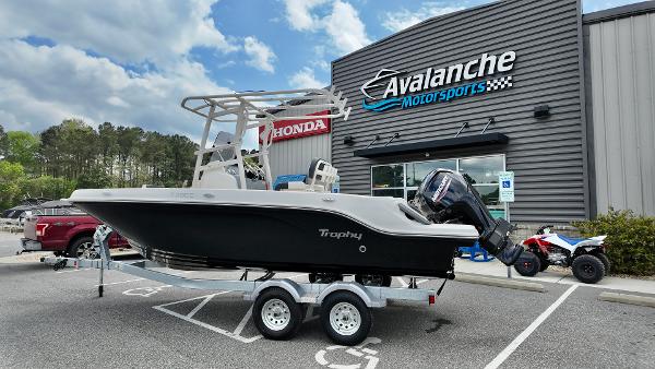 2025 Bayliner Trophy 20