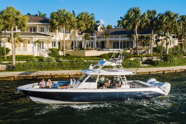 2025 Everglades 455 CC