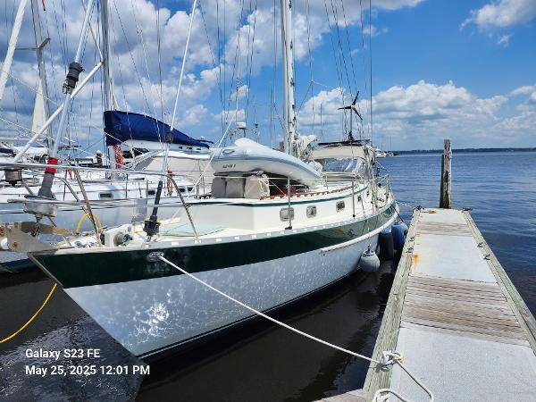 1989 Valiant 40 Cutter