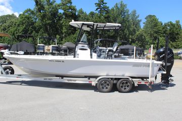 2020 Sea Pro 248 Bay w/ Hard Top