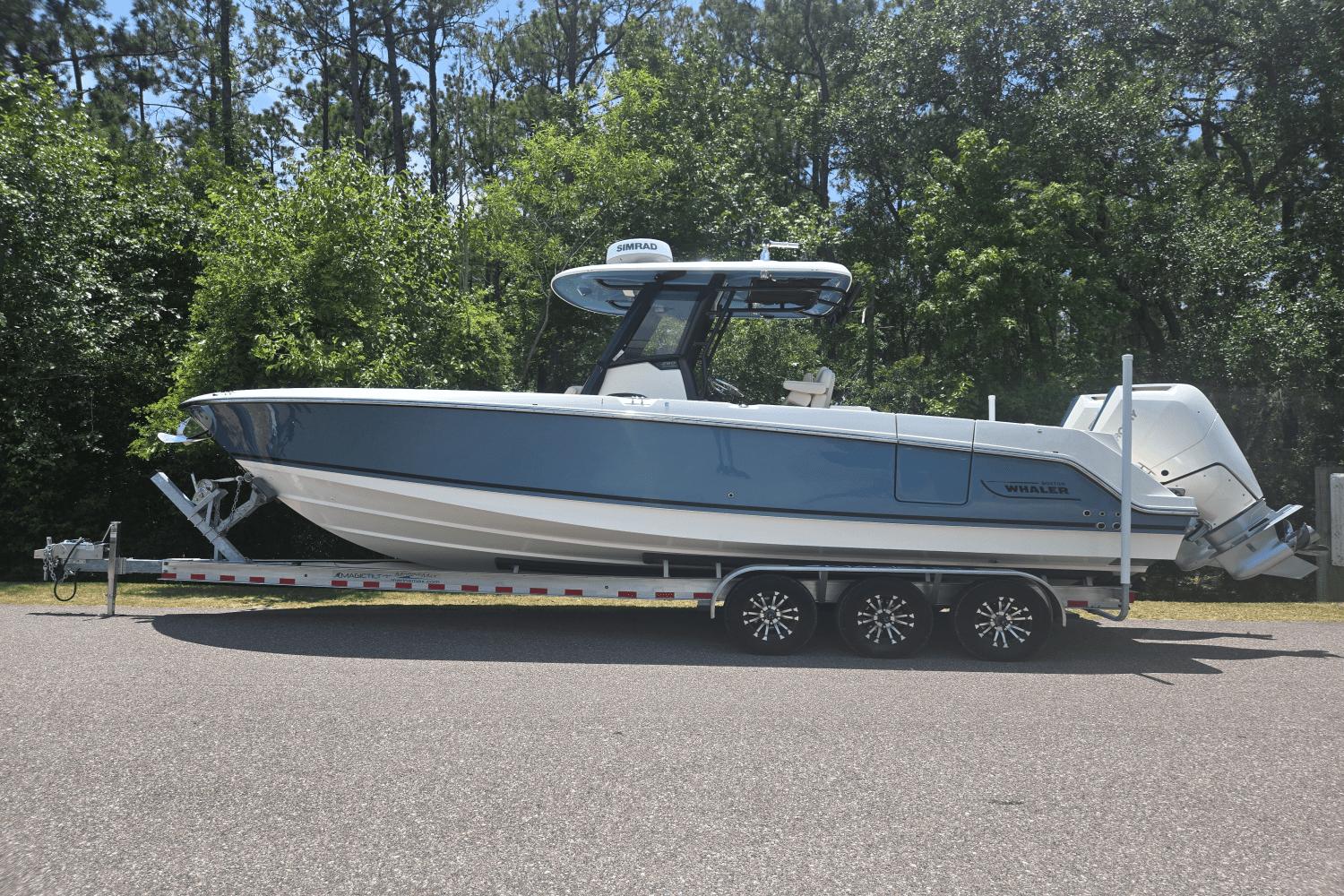 2024 Boston Whaler 280 Outrage