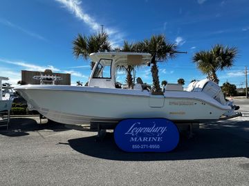2025 Everglades 285 Center Console
