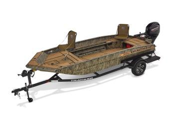 Tracker Grizzly 1756 T Marsh 2026 Tracker Grizzly 1756 T Marsh boat on trailer, camo design, side view.