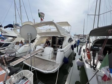 2007 Azimut 46E