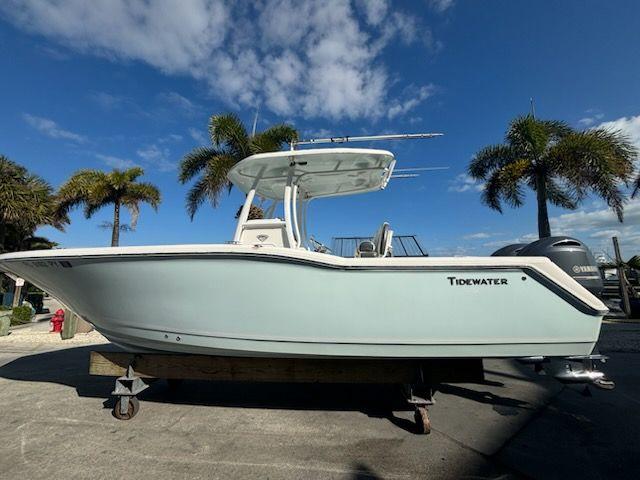 2015 Tidewater 250 CC