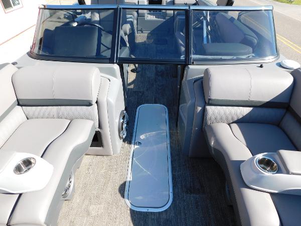 2021 Tahoe Pontoon Waketoon 23