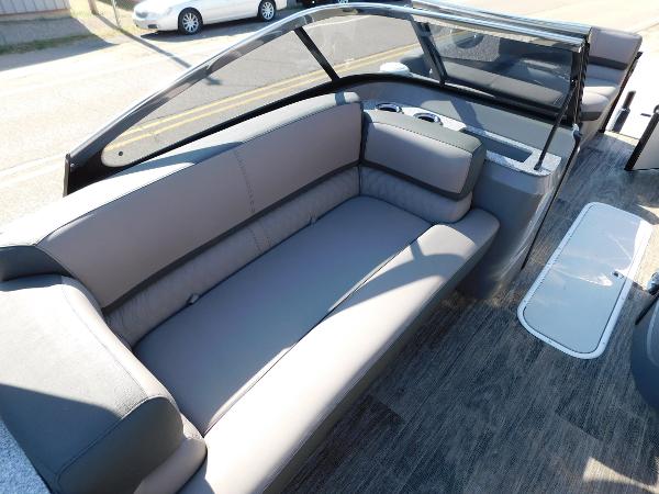 2021 Tahoe Pontoon Waketoon 23