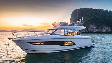 2025 Prestige 420 Fly