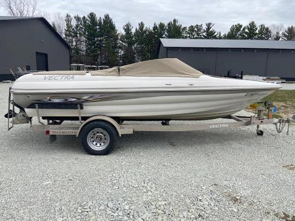 2006 Smoker Craft VECTRA