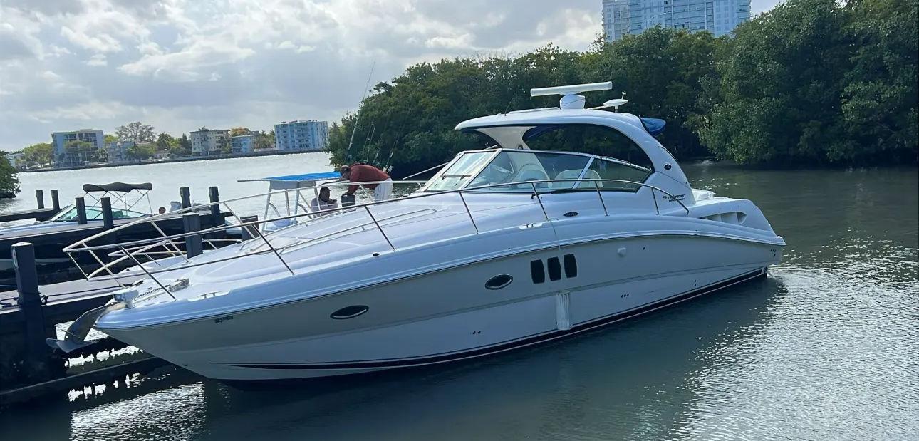 2010 Sea Ray 390 Sundancer