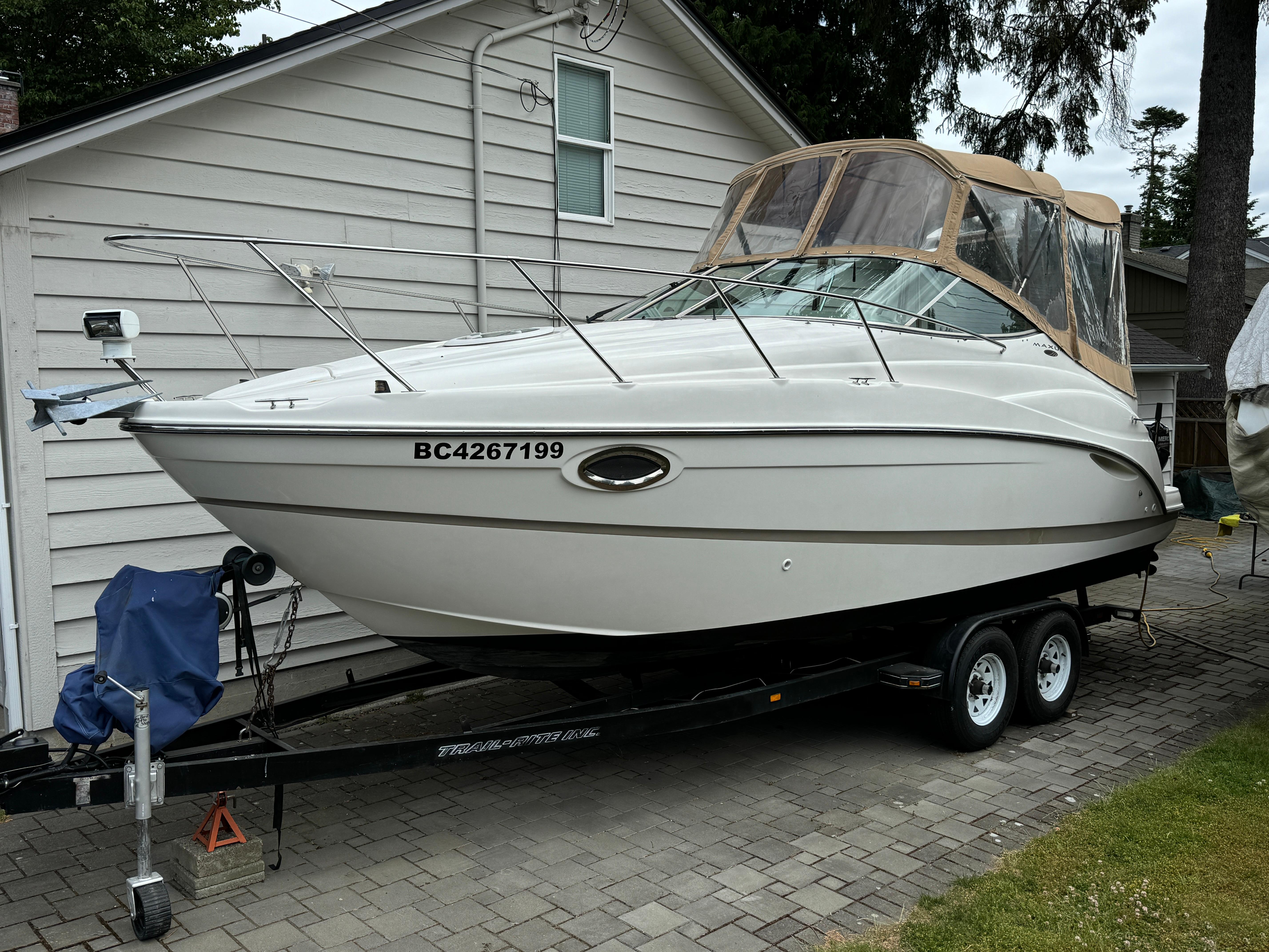 Maxum 2500 SCR