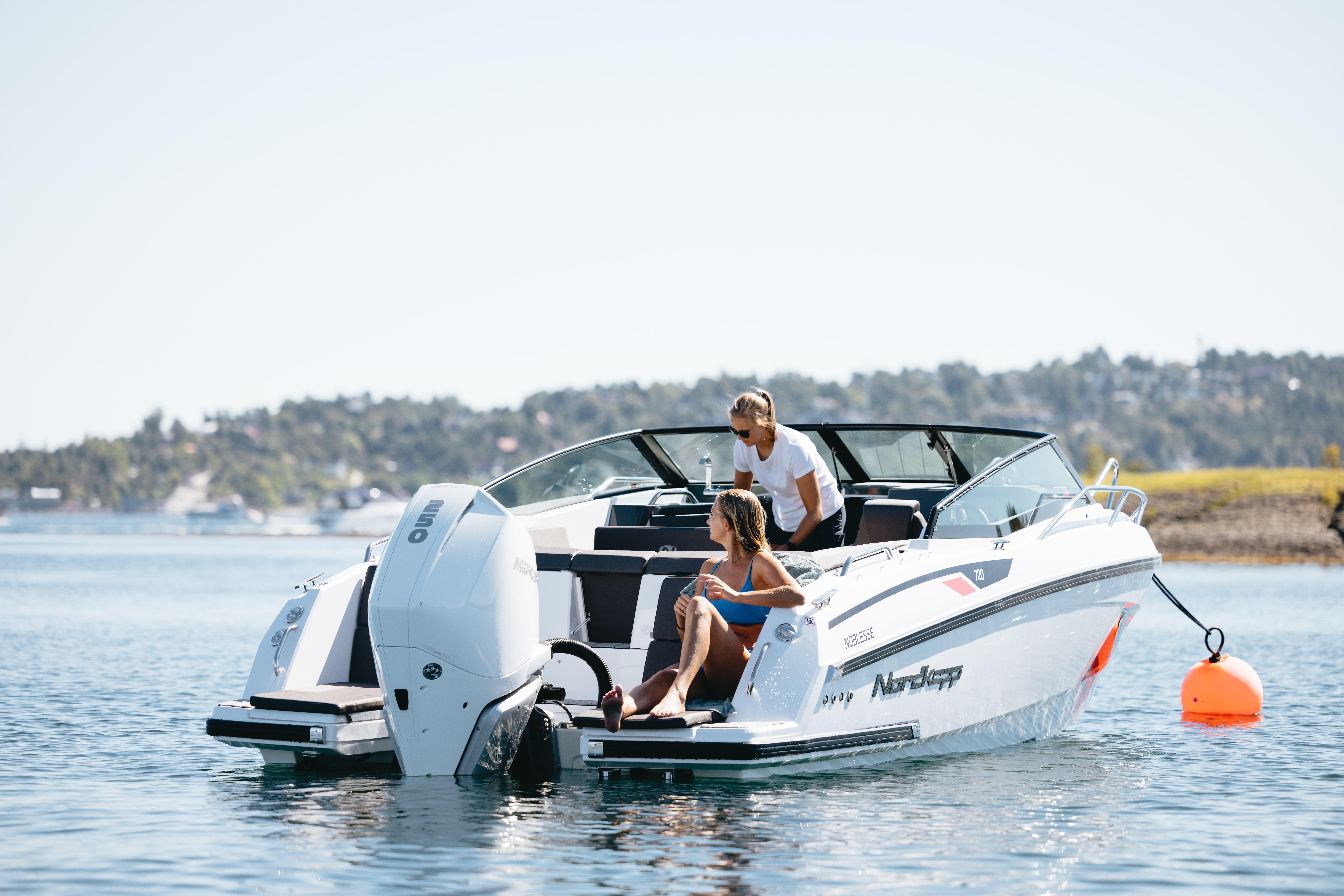 Nordkapp Noblesse 720 2025 Nordkapp Noblesse 720 boat on water with two people enjoying the view.