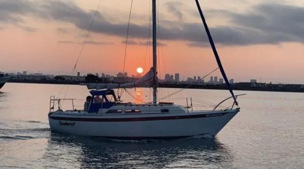 1975 Ericson 27