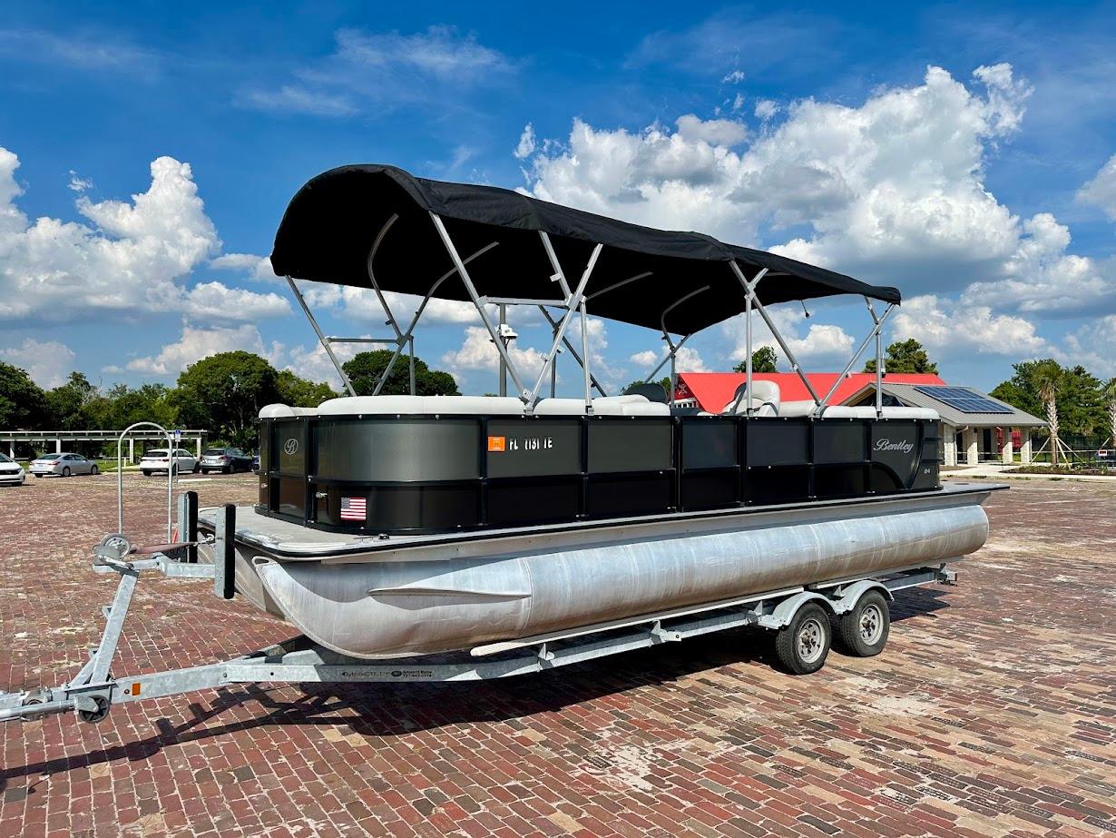 2022 Bentley Pontoons Navigator 243
